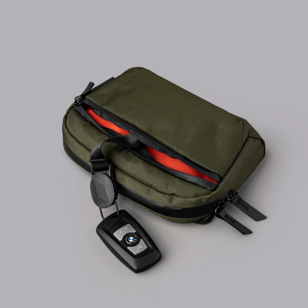 Alpaka Flight Sling 側肩包 1L