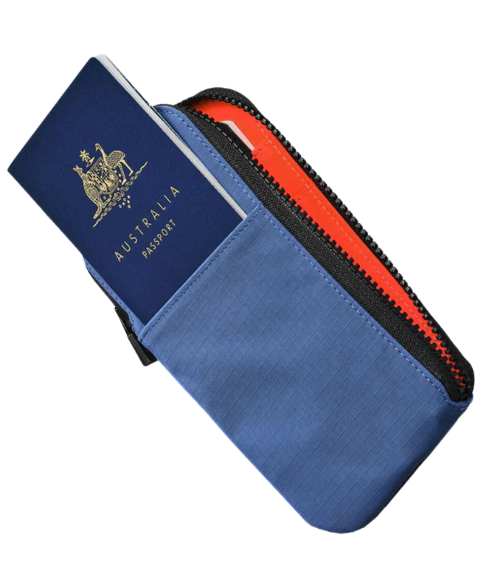 Alpaka Zip Travel Wallet 旅行皮夾