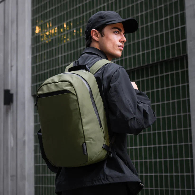 Aero Pack 後背包 16L