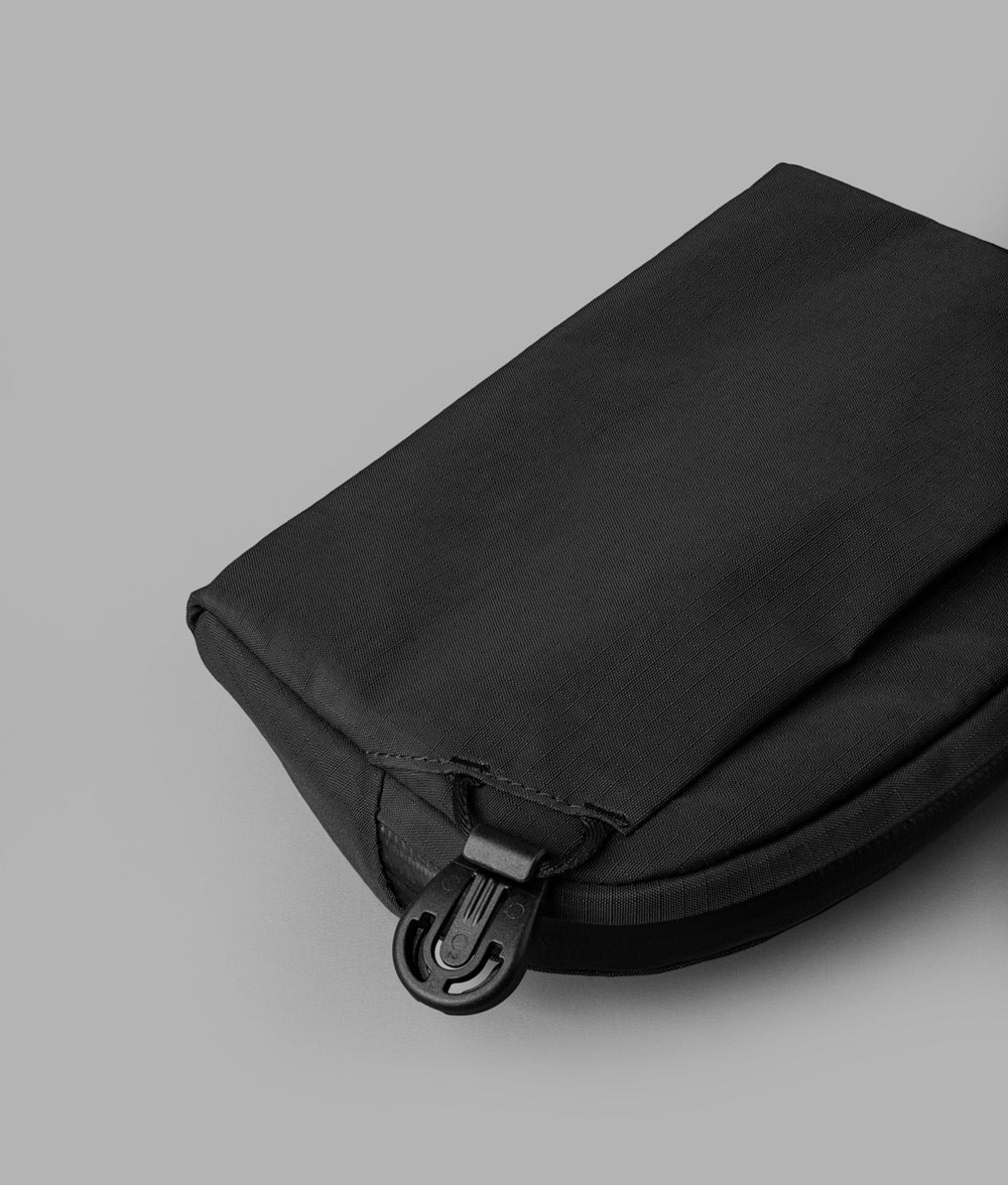 Alpaka Flight Sling 側肩包 1L