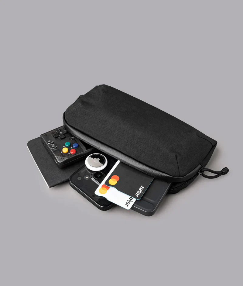 ALPAKA Flight Pouch Pro容量升級，內部分隔設計，分類收納更井然有序
