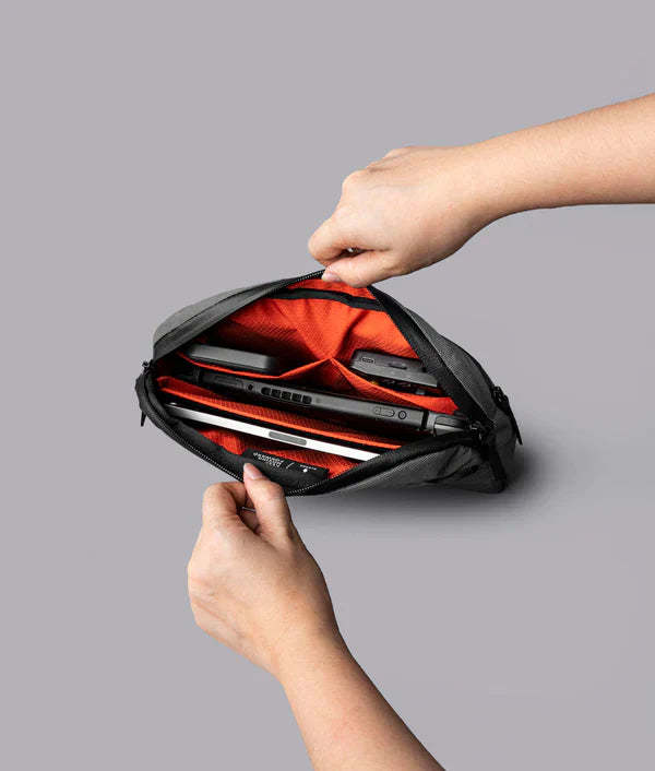 Flight Sling 2L V2 側肩包