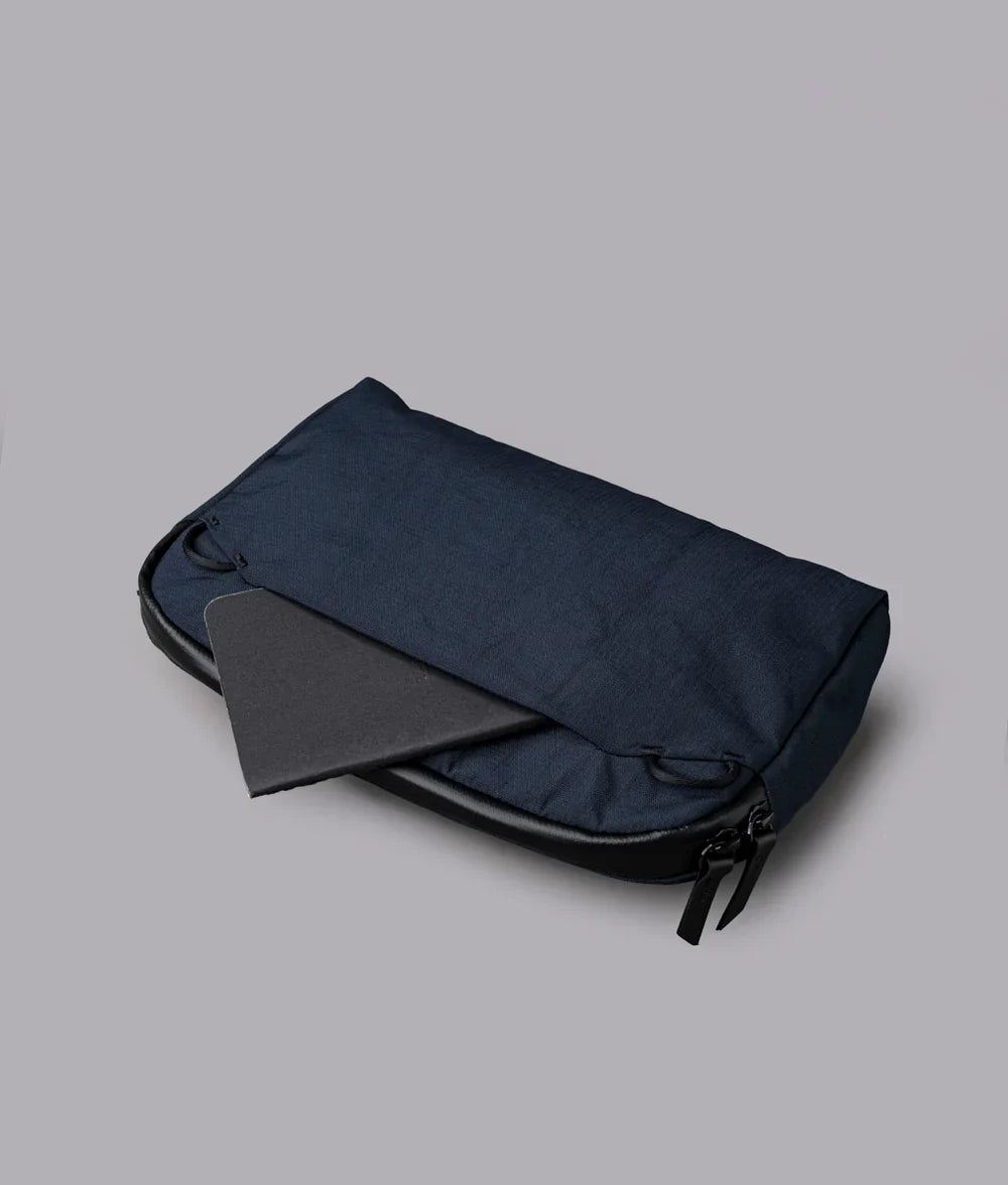 Alpaka Flight Sling 2L V2 側肩包