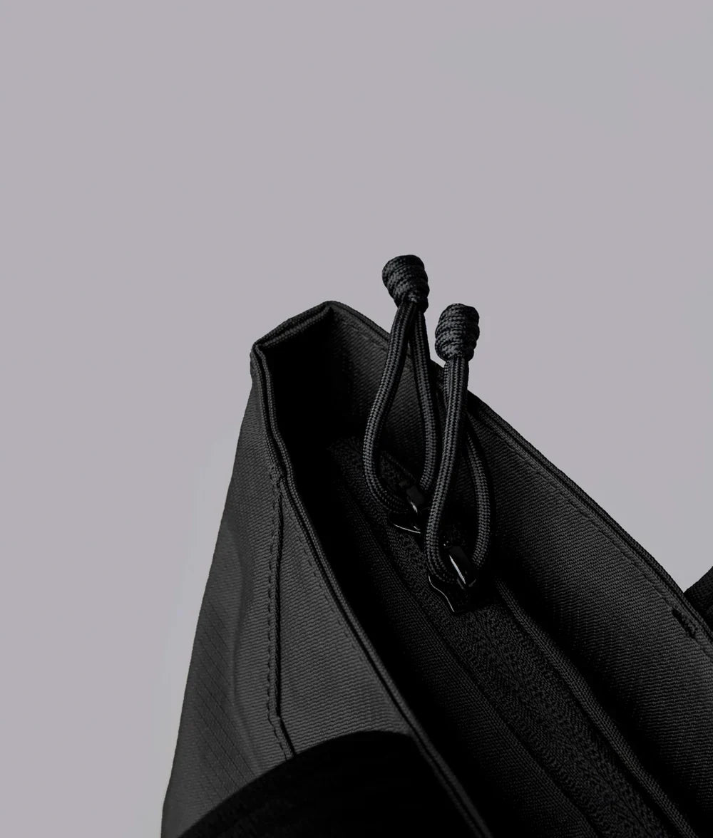 Alpaka Flight Tote (M) 托特包