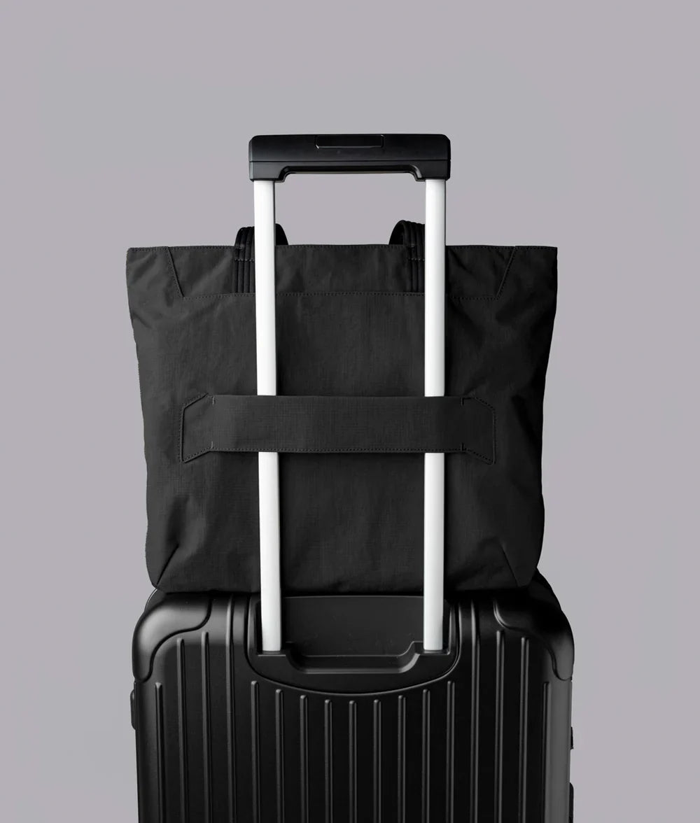 Alpaka Flight Tote (M) 托特包