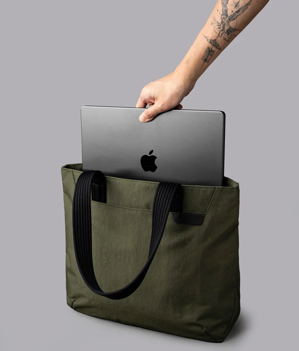 Alpaka Flight Tote (M) 托特包