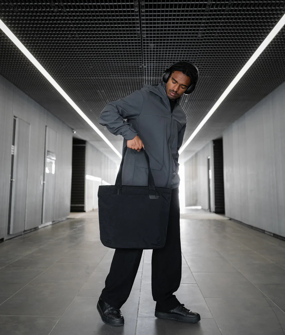 Alpaka Flight Tote (M) 托特包