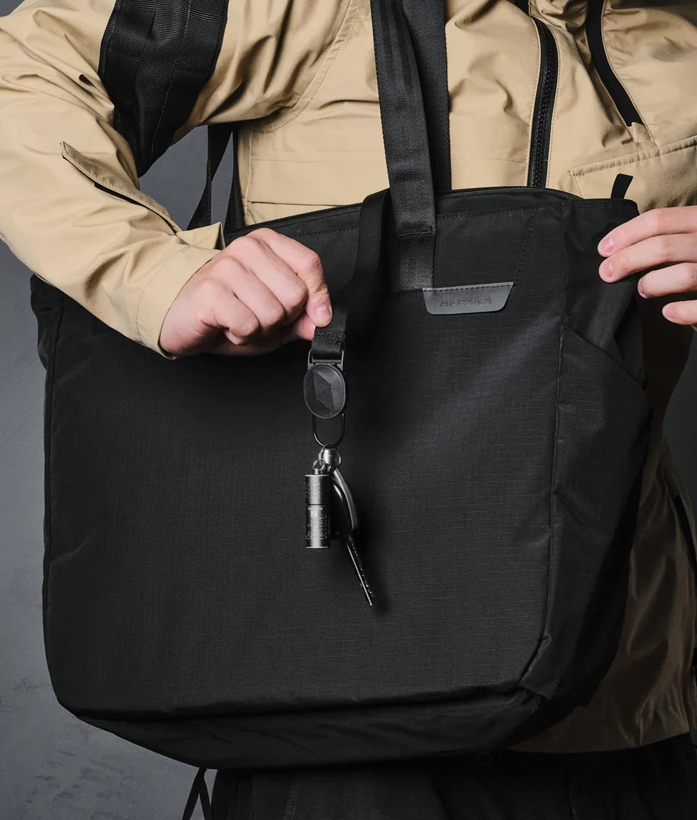 Alpaka Metro Tote 托特包