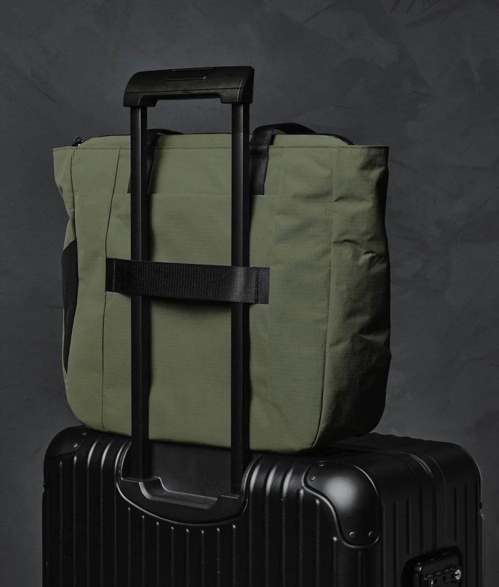 Alpaka Metro Tote 托特包