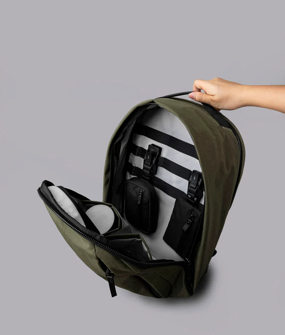 Metro Backpack Pro 24L 後背包
