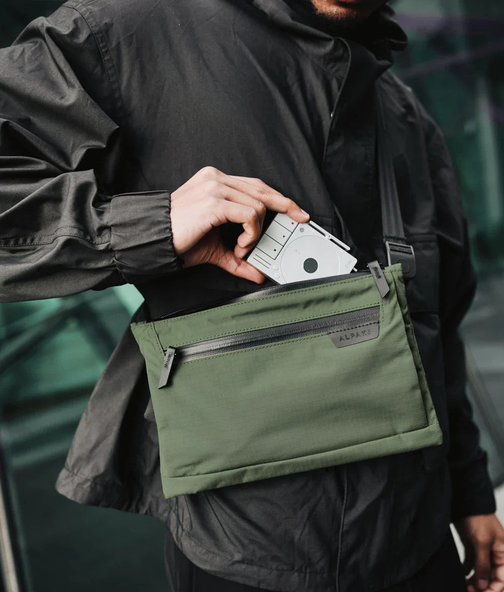 Alpaka Zip Pouch Max V2 側背包