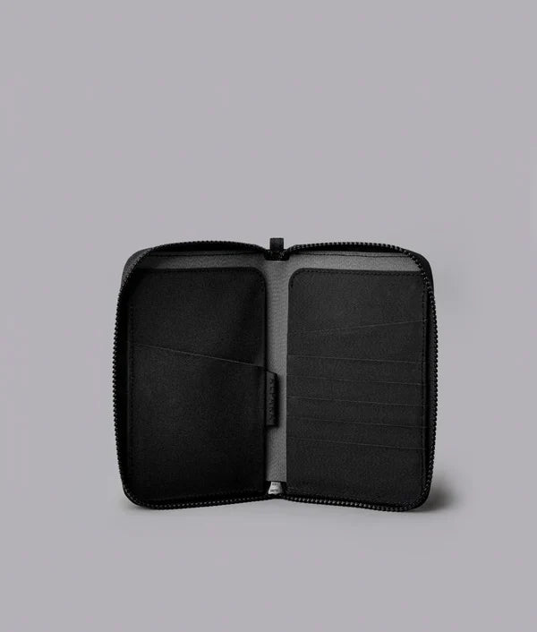 Alpaka Zip Passport Wallet 多功能護照錢包