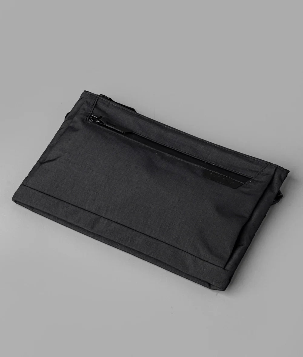 Alpaka Zip Pouch Max V2 側背包