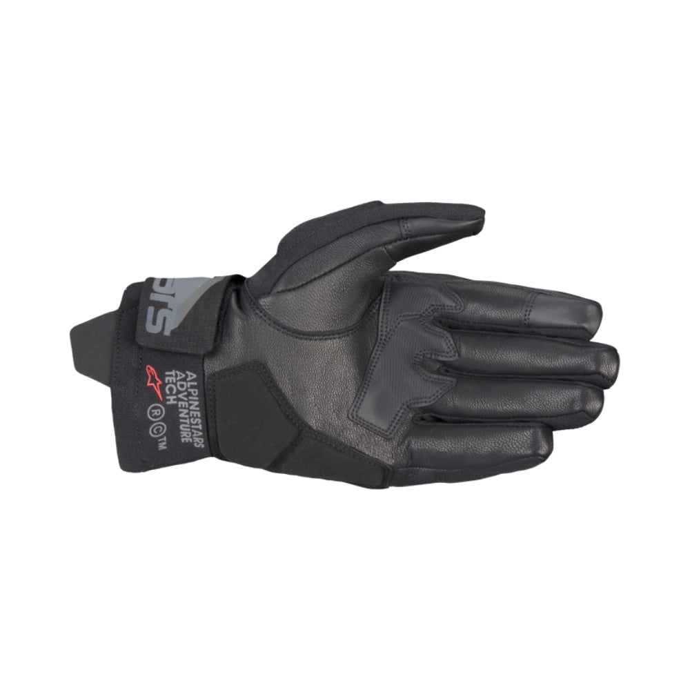 Alpinestars COROZAL V3 DRYSTAR GLOVES 機車手套商品照片，提供黑、黑深灰螢光黃、黑深灰螢光紅等配色，呈現手套版型、防護部件與縫製細節，方便顧客選購前比對外觀與剪裁樣式。
