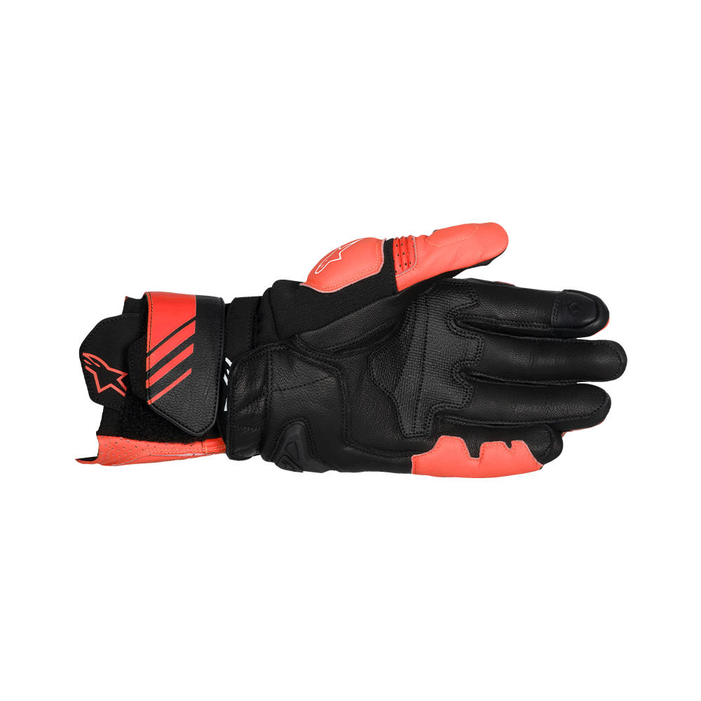 Alpinestars GP PLUS R V3 LEATHER GLOVES 機車手套商品照片，提供黑白、黑白紅、黑白亮紅、亮紅 螢光紅 黑、螢光黃等配色，呈現手套版型、防護部件與縫製細節，方便顧客選購前比對外觀與剪裁樣式。