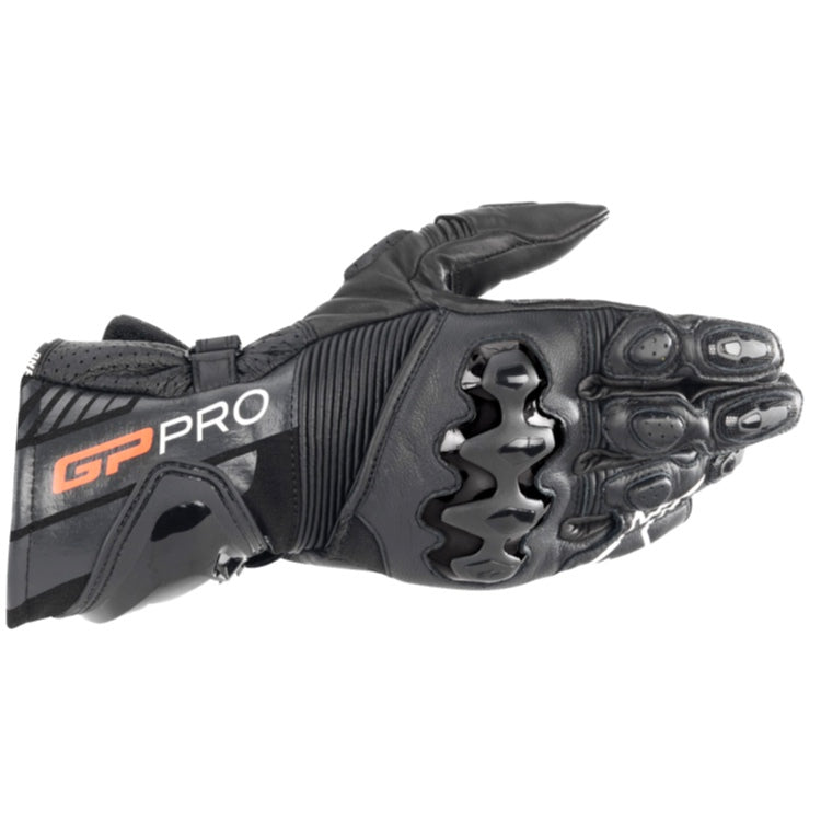 Alpinestars GP PRO R4 GLOVES 機車手套商品照片，提供黑色、黑白、黑紅白等配色，呈現手套版型、防護部件與縫製細節，方便顧客選購前比對外觀與剪裁樣式。