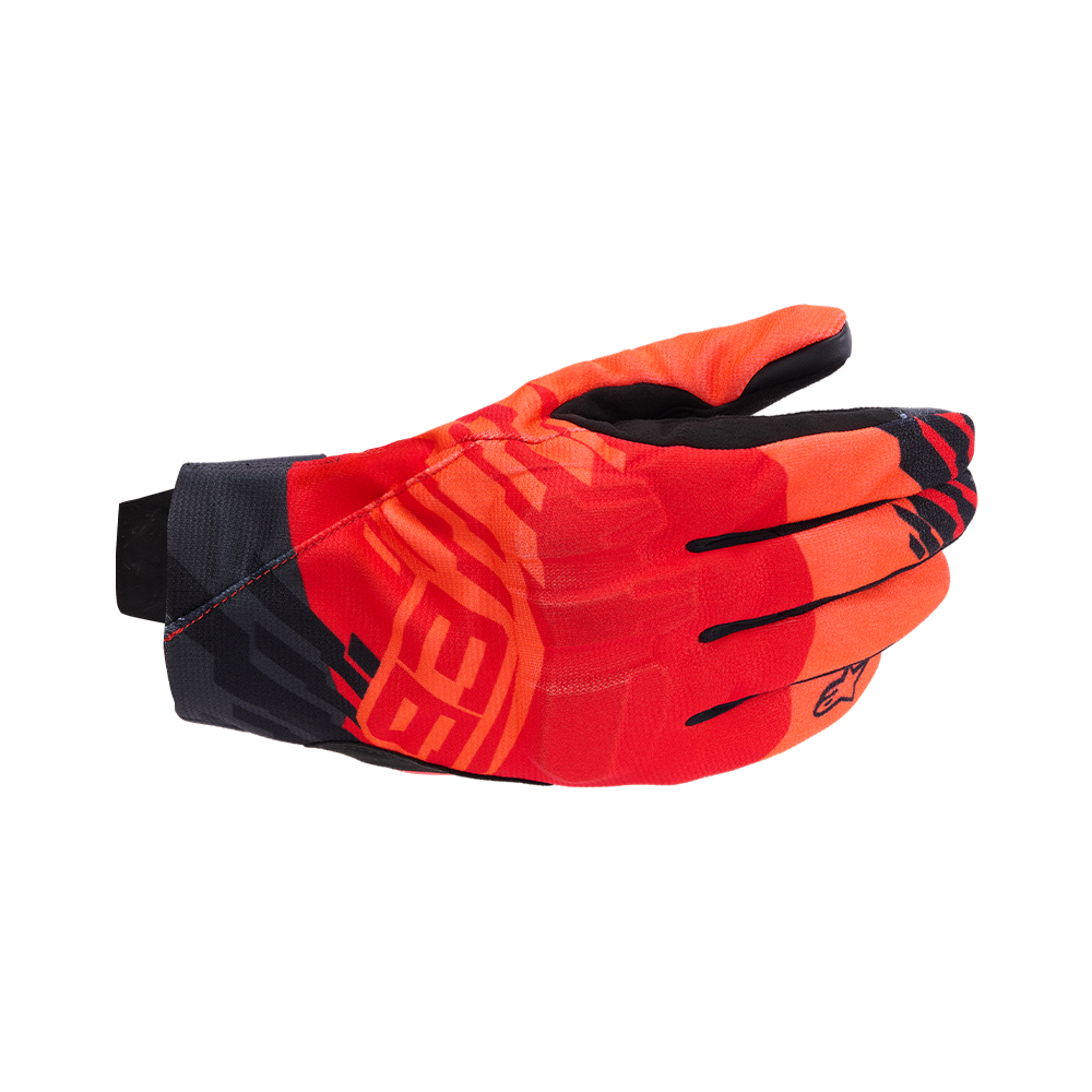 Alpinestars MM93 REEF V2 GLOVES 機車手套商品照片，提供黑色 亮紅色 白色、黑色亮紅色、螢光紅 鮮紅 黑等配色，呈現手套版型、防護部件與縫製細節，方便顧客選購前比對外觀與剪裁樣式。