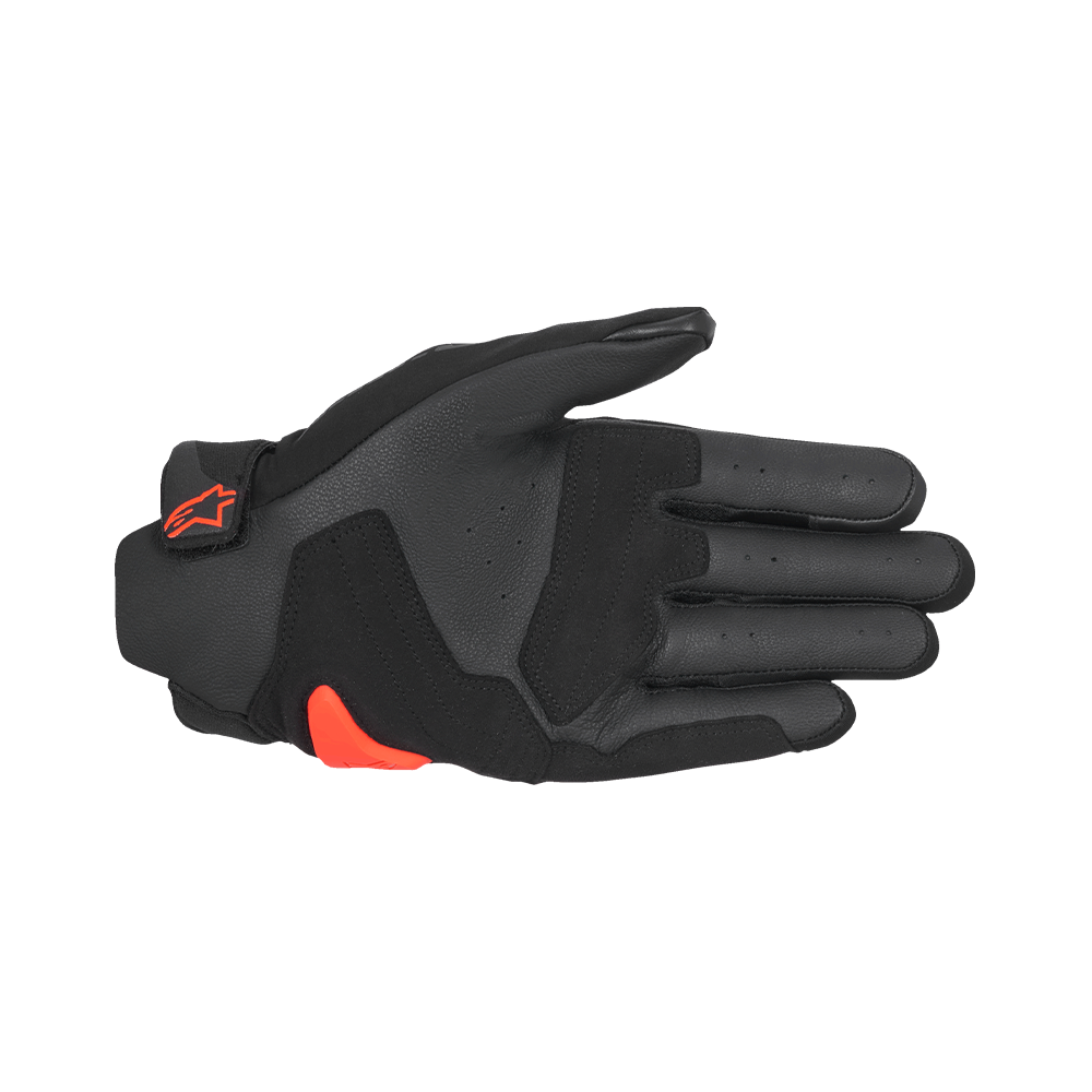 Alpinestars SP X 5 AIR GLOVES 機車手套商品照片，提供黑黑、黑紅、黑白等配色，呈現手套版型、防護部件與縫製細節，方便顧客選購前比對外觀與剪裁樣式。