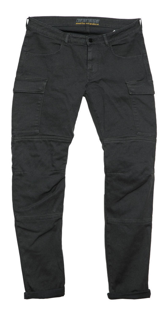 DAINESE72 ATAR TEX PANTS EBONY 烏木黑平放商品照，白底展示兩個貨袋式大腿口袋與前採拉鍊設計，DAINESE72 Dunes系列達卡拉力風格機能長褲